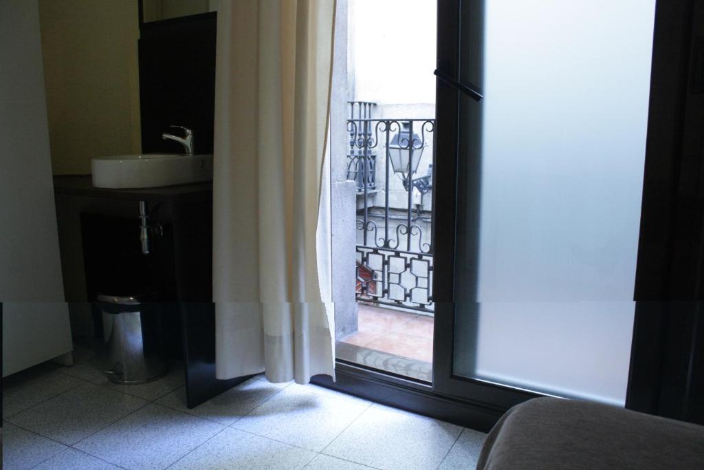 Hostal Baires Барселона Стая снимка