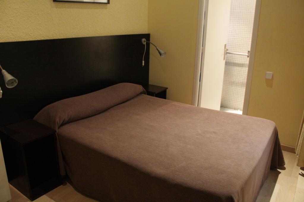 Hostal Baires Барселона Стая снимка